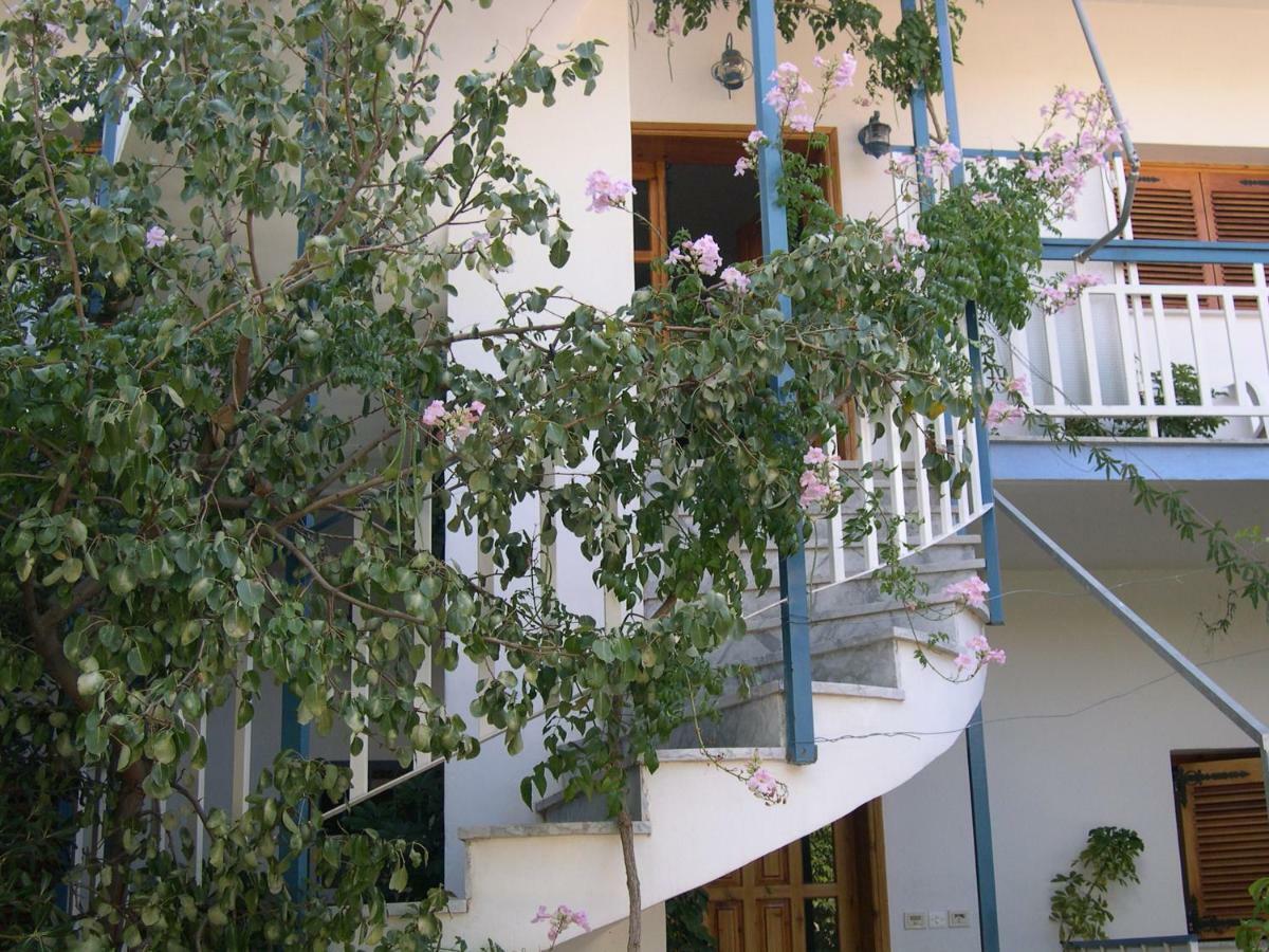 Seaview Self Catering Apartment - Helen No 1 Xiropigado Zewnętrze zdjęcie