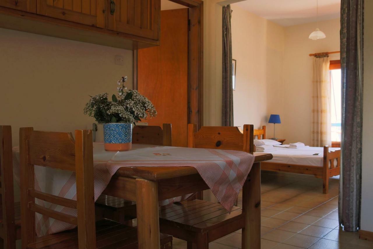 Seaview Self Catering Apartment - Helen No 1 Xiropigado Zewnętrze zdjęcie